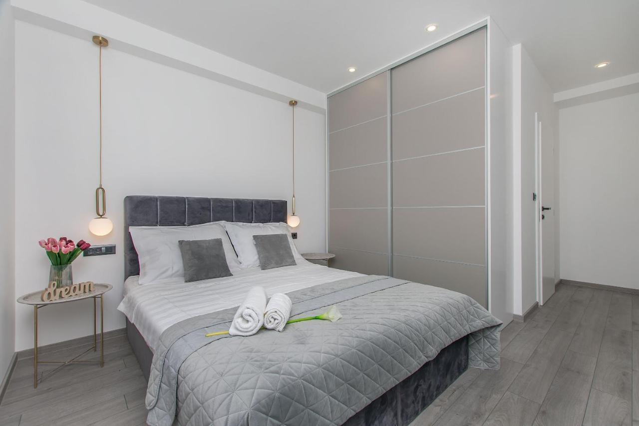 Apartments Empress Mimice Ngoại thất bức ảnh